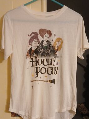 Disney White Hocus Pocus Short Sleeve Tee
